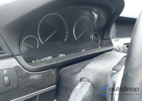 2013 BMW 550I xDrive z USA, uszkodzony, nr VIN WBAFU9C54DDY70324